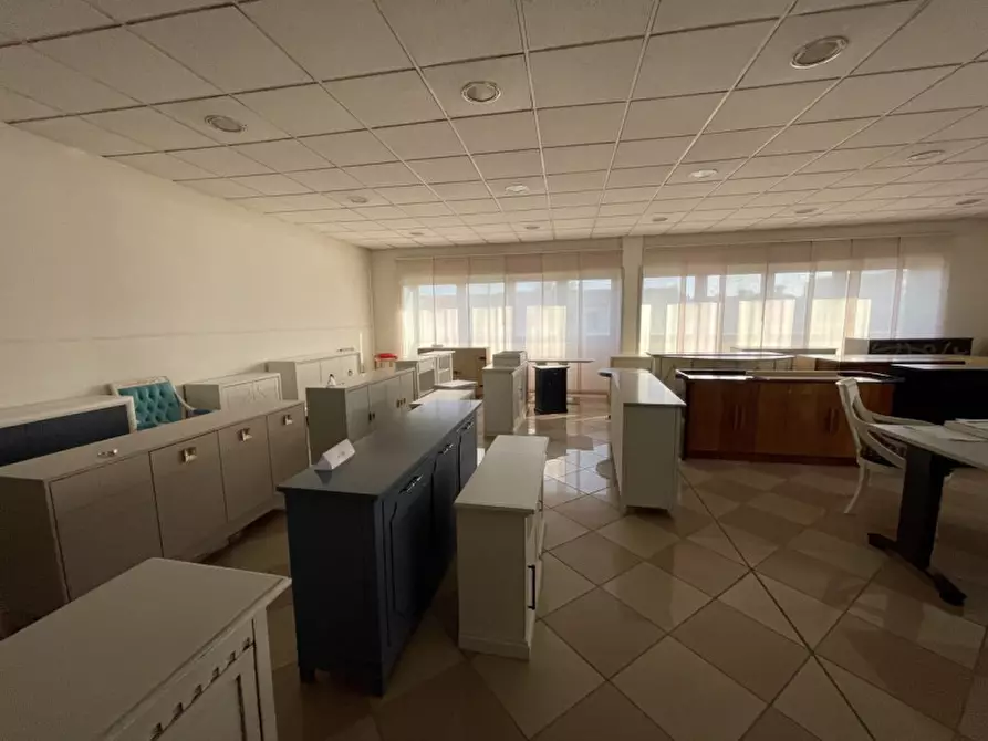 Immagine 36 di Capannone industriale in vendita  a Casale Di Scodosia