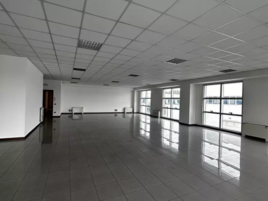 Immagine 1 di Ufficio in vendita  in via cà boldu a San Dona' Di Piave