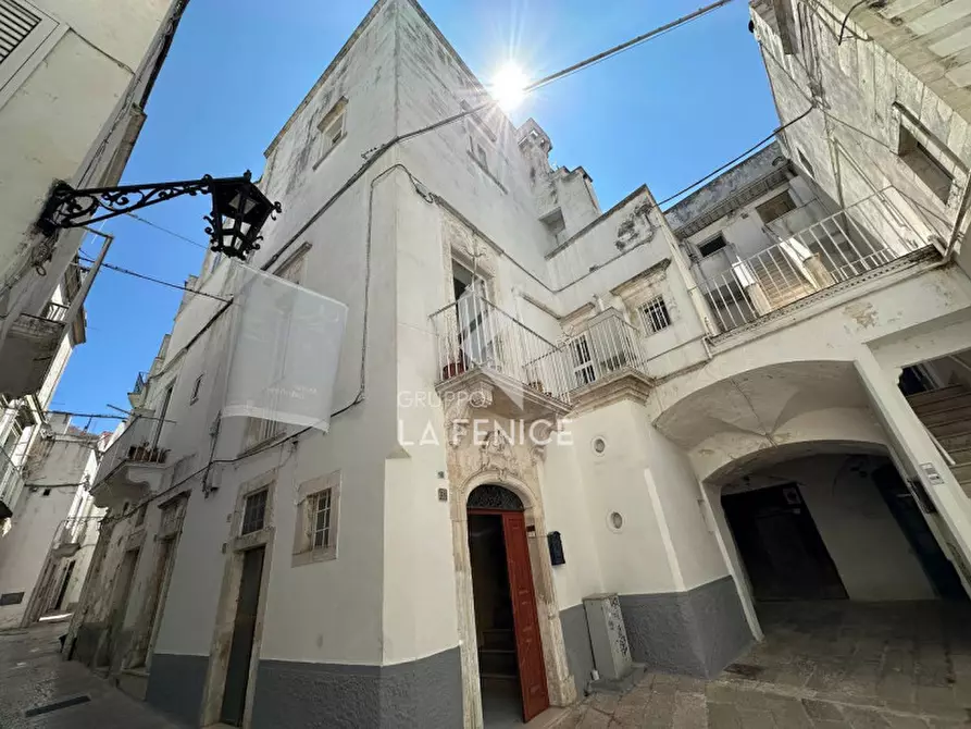 Immagine 1 di Casa indipendente in vendita  in via paolo chiara a Martina Franca