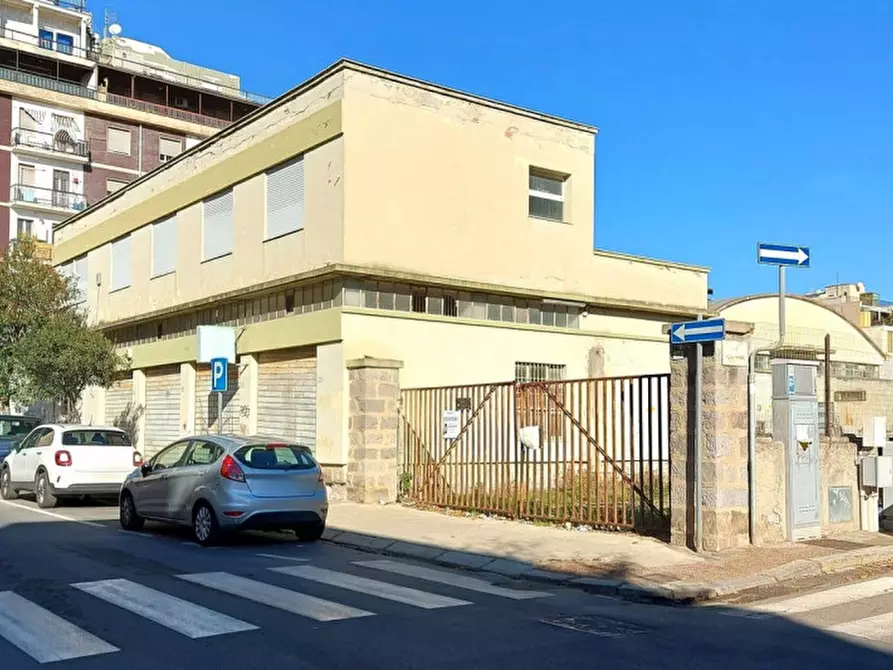 Immagine 1 di Capannone industriale in vendita  in Via Dante Alighieri, N. 128 a Quartu Sant'elena