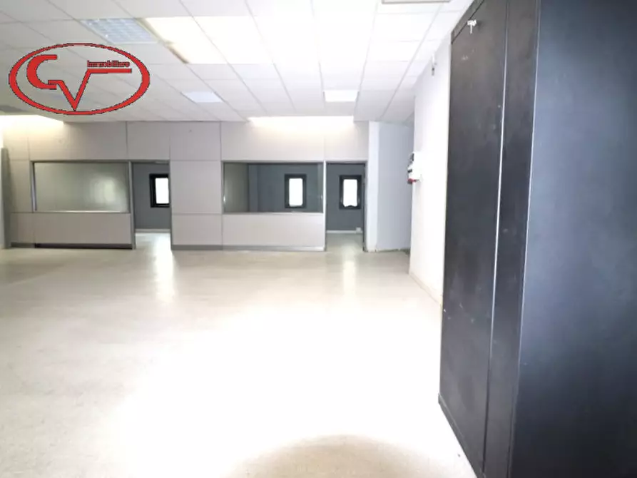 Immagine 10 di Laboratorio in affitto  in via lungarno a Terranuova Bracciolini