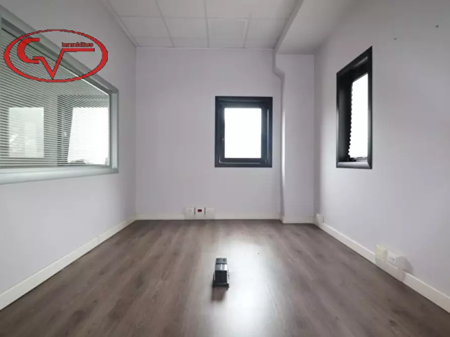 Immagine 28 di Laboratorio in affitto  in via lungarno a Terranuova Bracciolini