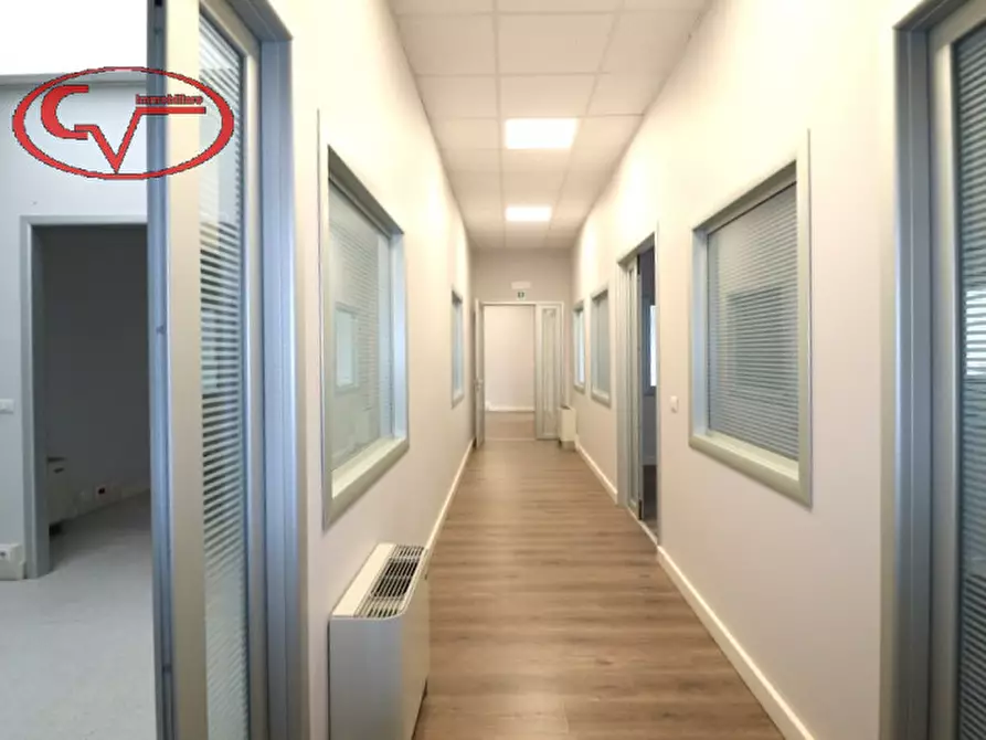 Immagine 29 di Laboratorio in affitto  in via lungarno a Terranuova Bracciolini