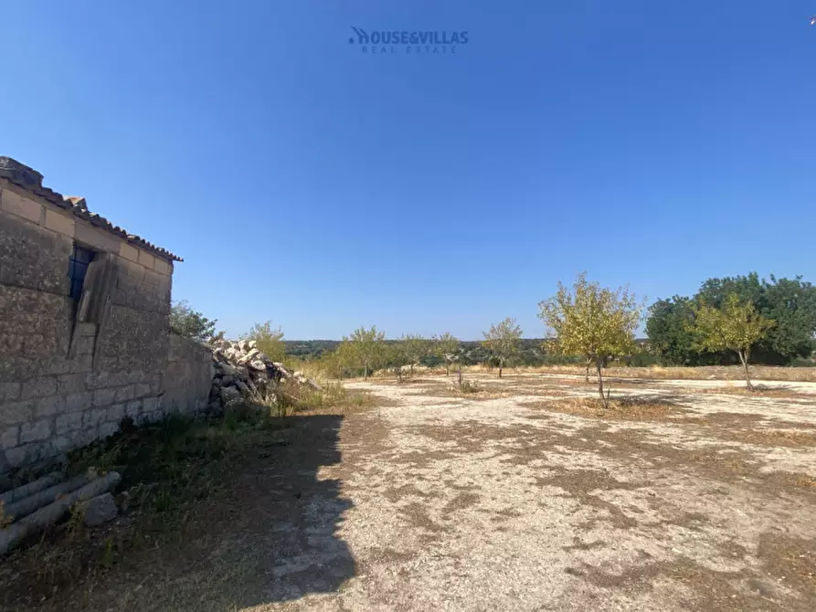 Immagine 5 di Rustico / casale in vendita  in contrada castelluccio a Noto