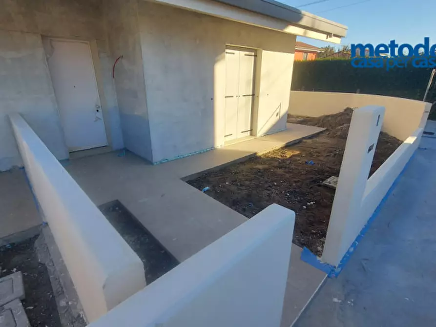 Immagine 2 di Casa trifamiliare in vendita  in via forni a Rovigo