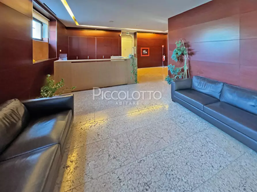 Immagine 16 di Ufficio in vendita  in Piazza Giorgione a Castelfranco Veneto