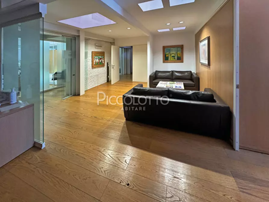 Immagine 24 di Ufficio in vendita  in Piazza Giorgione a Castelfranco Veneto