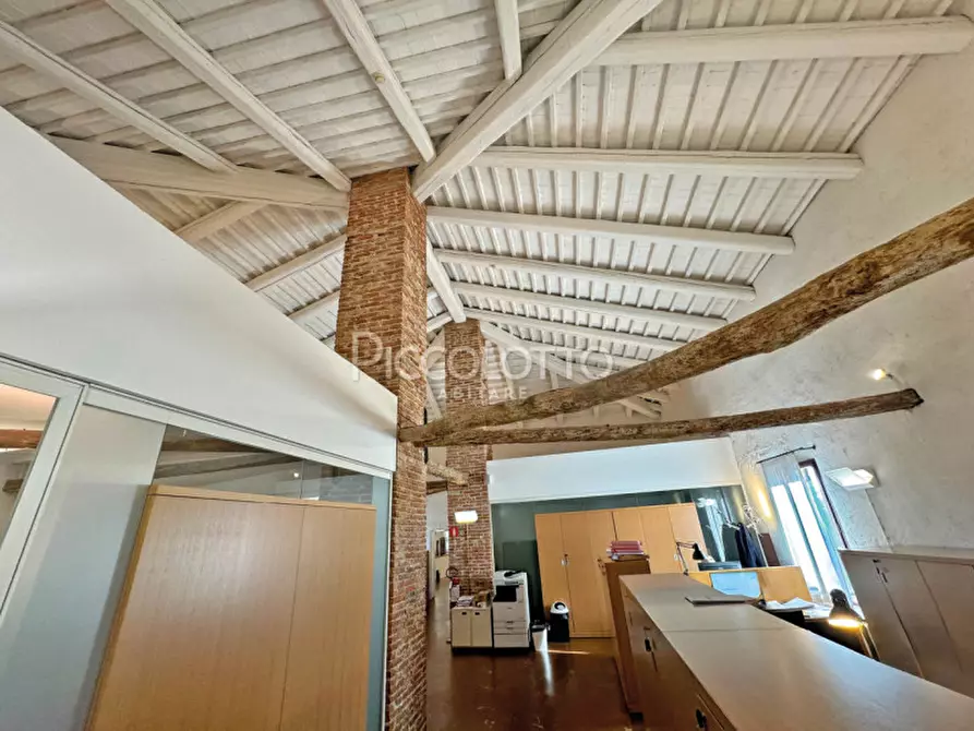 Immagine 27 di Ufficio in vendita  in Piazza Giorgione a Castelfranco Veneto