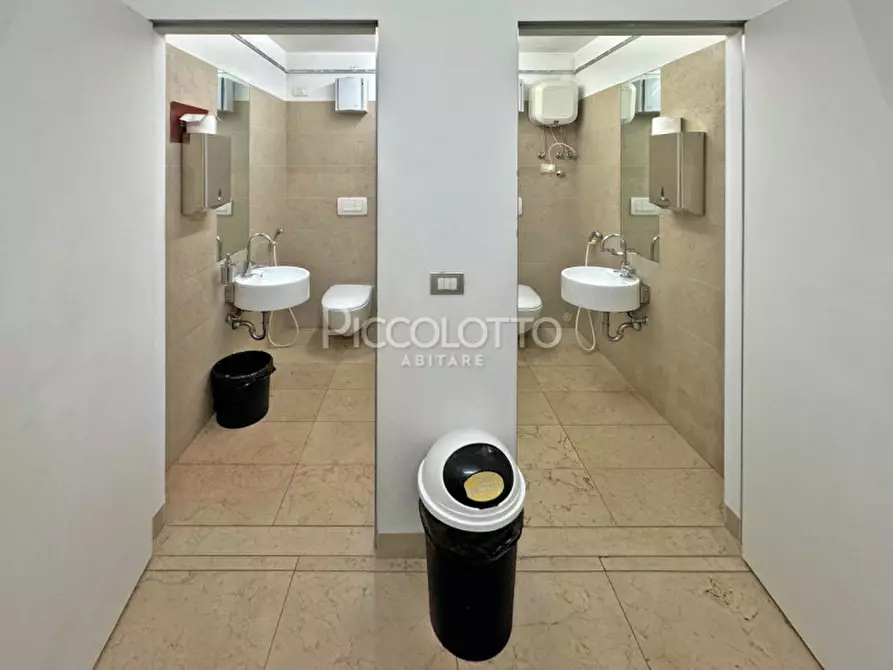 Immagine 32 di Ufficio in vendita  in Piazza Giorgione a Castelfranco Veneto