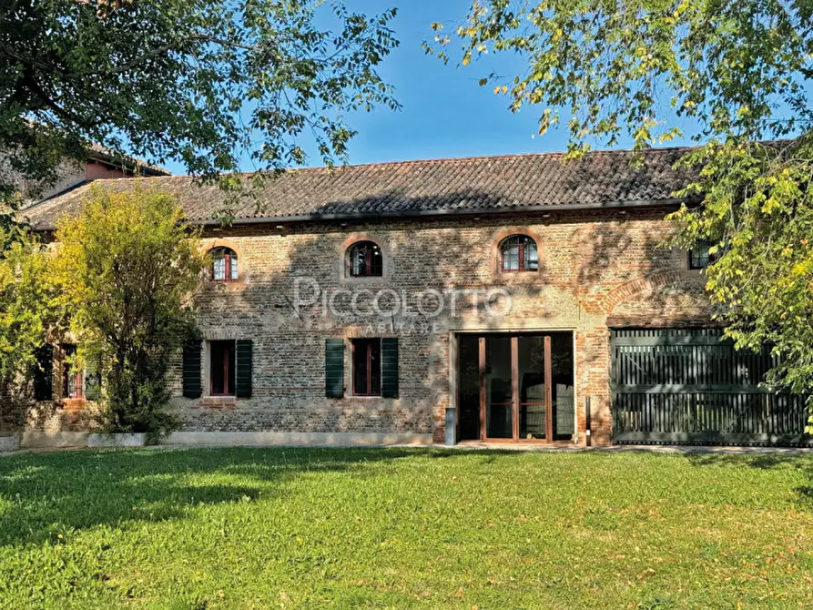 Immagine 35 di Ufficio in vendita  in Piazza Giorgione a Castelfranco Veneto