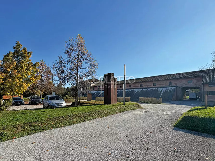 Immagine 41 di Ufficio in vendita  in Piazza Giorgione a Castelfranco Veneto