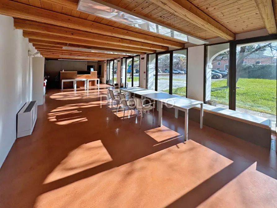 Immagine 47 di Ufficio in vendita  in Piazza Giorgione a Castelfranco Veneto