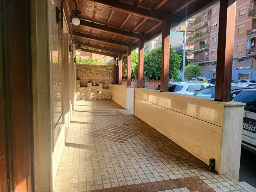 Immagine 14 di Attività commerciale in vendita  in VIA DELLA BUFALOTTA a Roma
