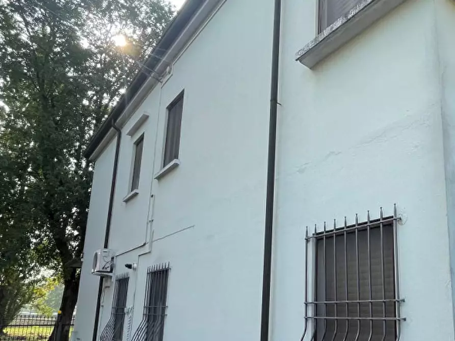 Immagine 44 di Casa bifamiliare in vendita  a Suzzara