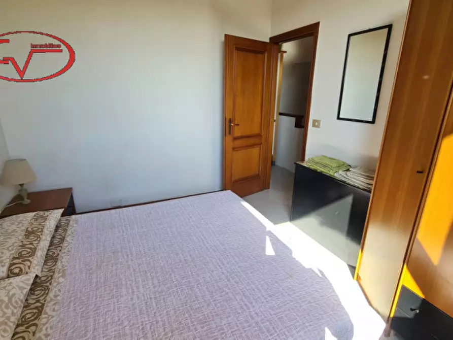 Immagine 22 di Villetta a schiera in vendita  in via liberazione a Bucine