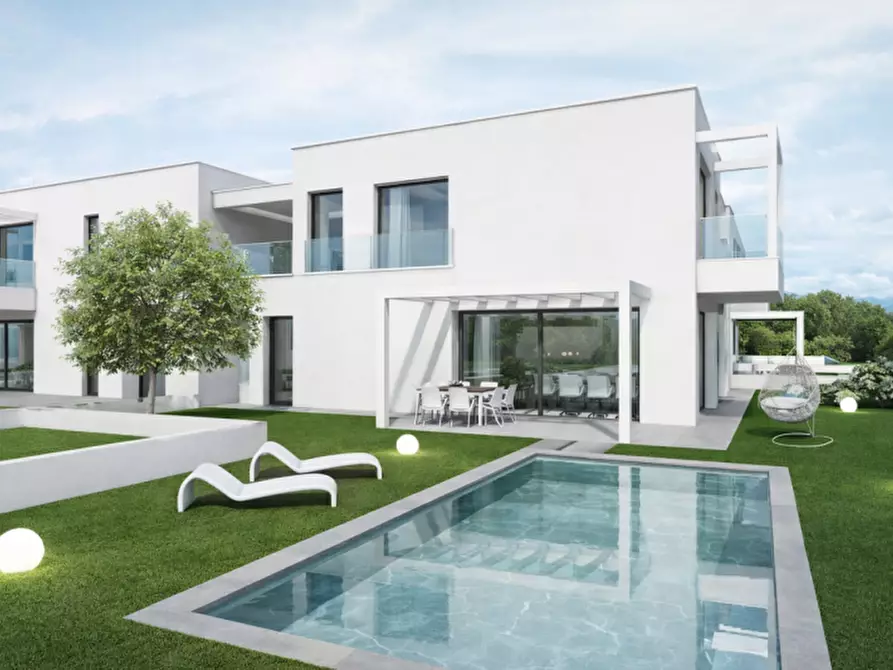 Immagine 4 di Villa in vendita  in via girolamo selmo a Monticello Conte Otto