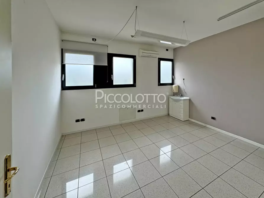 Immagine 6 di Ufficio in affitto  in via Ricci a Asolo