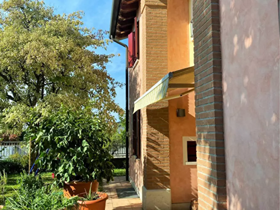 Immagine 1 di Casa indipendente in vendita  in via San Pio X 34/a a Castelfranco Veneto