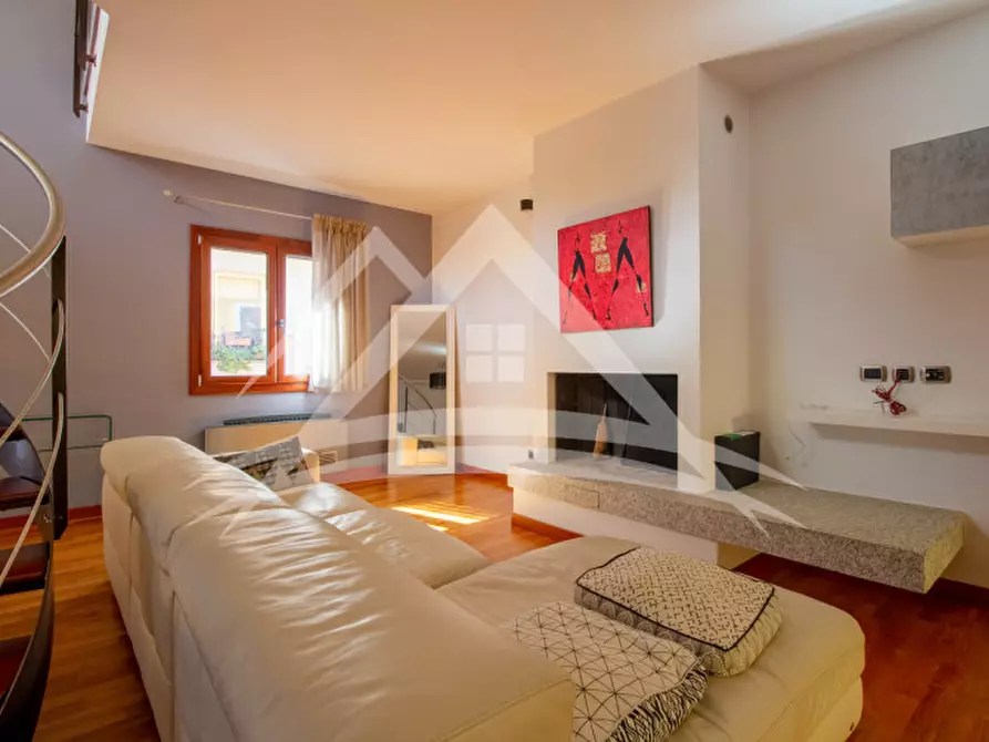 Immagine 3 di Appartamento in vendita  in Via Cavour, 11 a Porto Torres