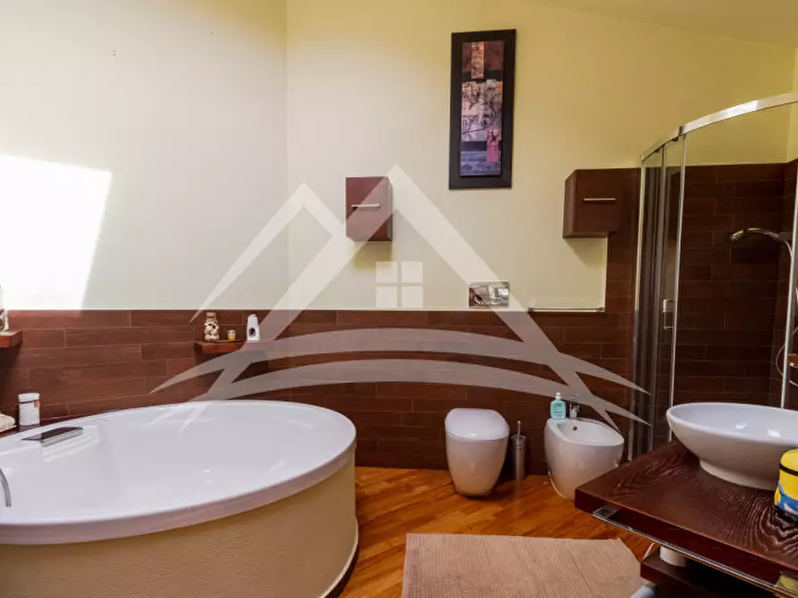 Immagine 10 di Appartamento in vendita  in Via Cavour, 11 a Porto Torres