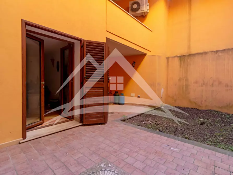 Immagine 19 di Appartamento in vendita  in Via Cavour, 11 a Porto Torres