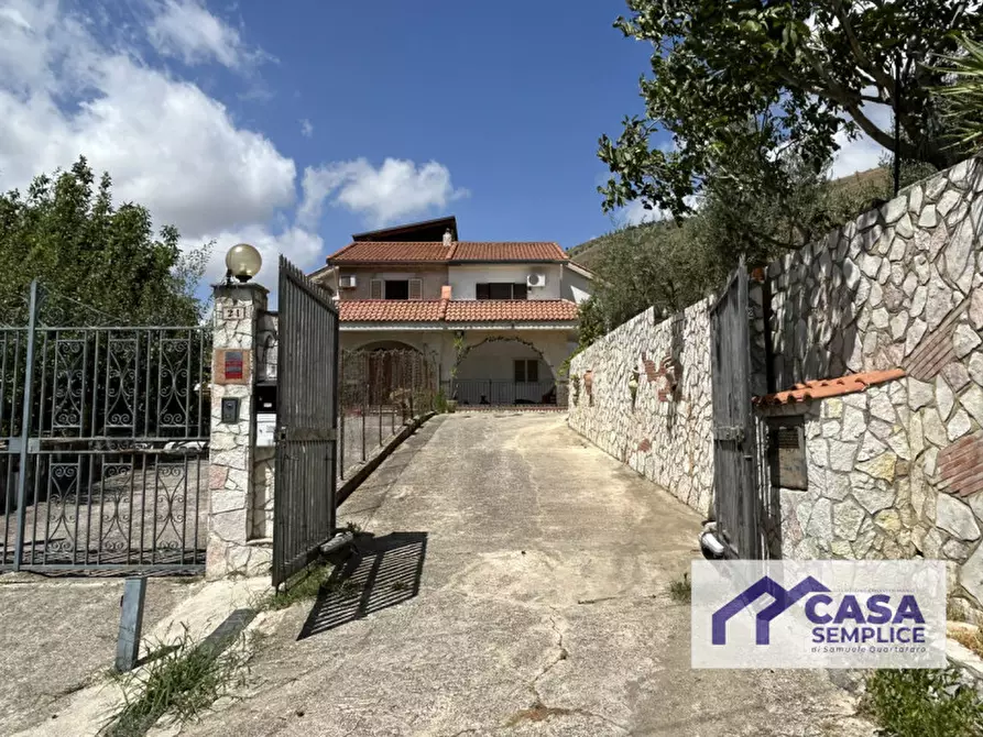 Immagine 1 di Villa in vendita  in Via Golda Meir a Monreale