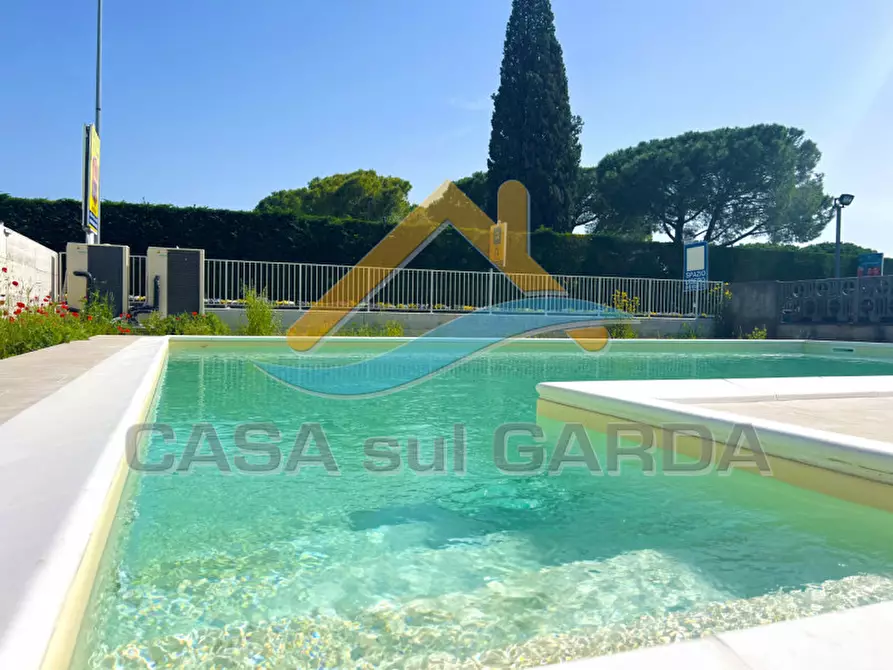 Immagine 23 di Appartamento in vendita  in via g. falcone 14 a Peschiera Del Garda