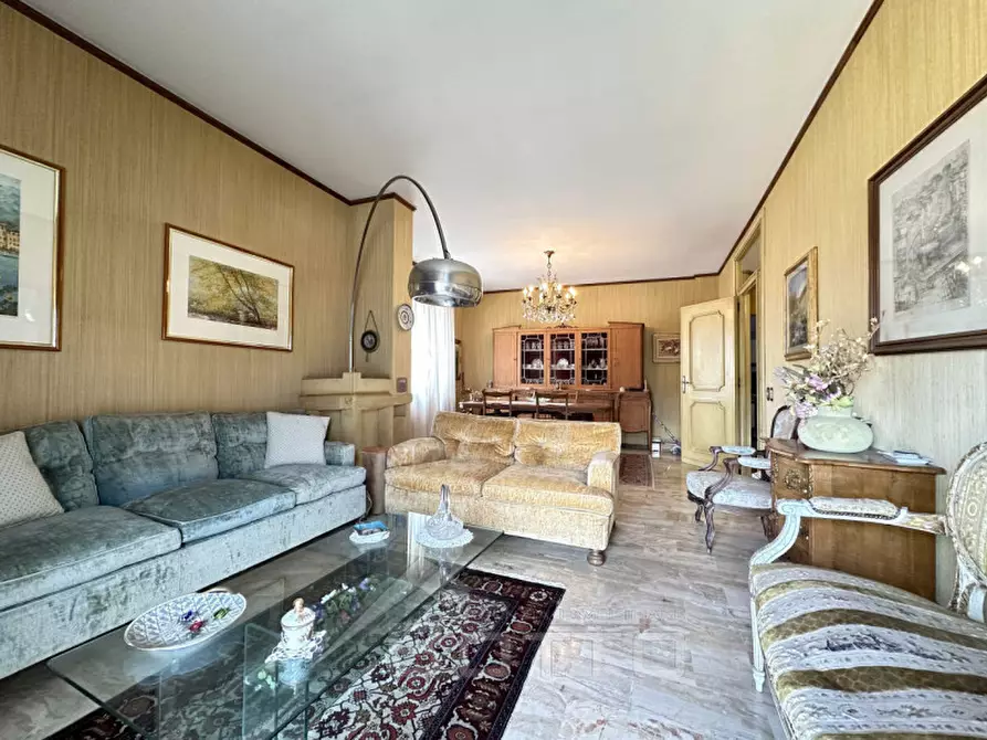 Immagine 1 di Appartamento in vendita  in VIA VITTORIO VENETO 60 a Borgosesia