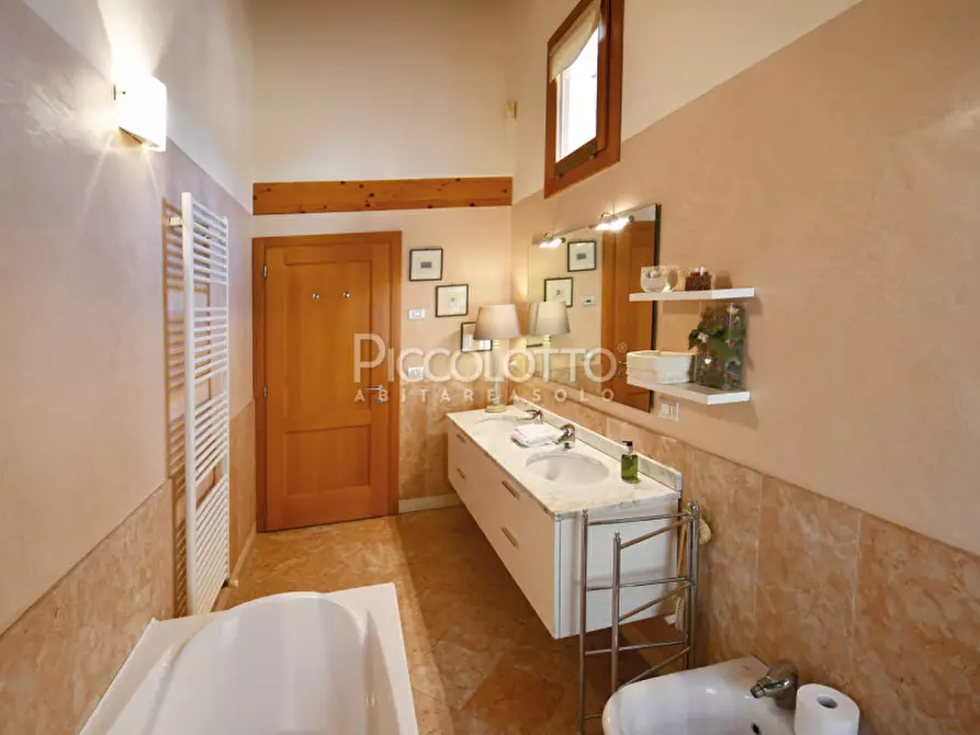 Immagine 15 di Appartamento in affitto  in via Collegio a Asolo