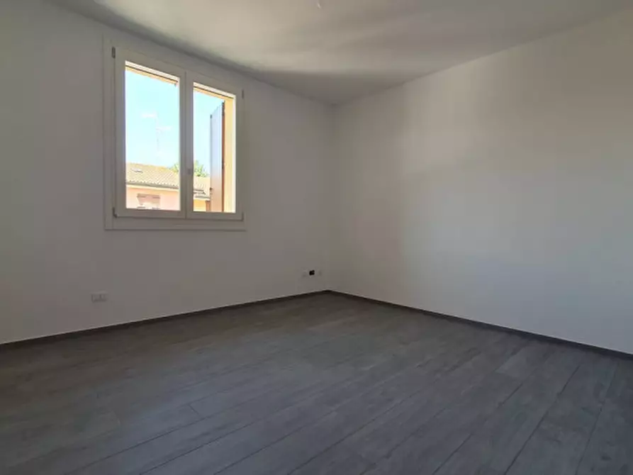 Immagine 18 di Villetta a schiera in vendita  in VIA MARTIRI DELLA LIBERTà a San Possidonio