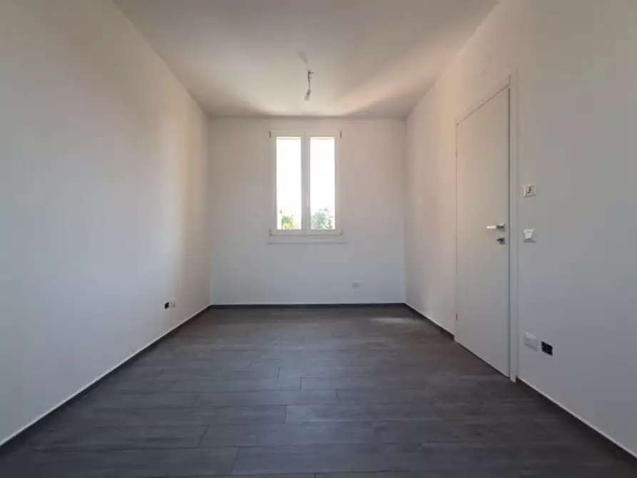 Immagine 23 di Villetta a schiera in vendita  in VIA MARTIRI DELLA LIBERTà a San Possidonio
