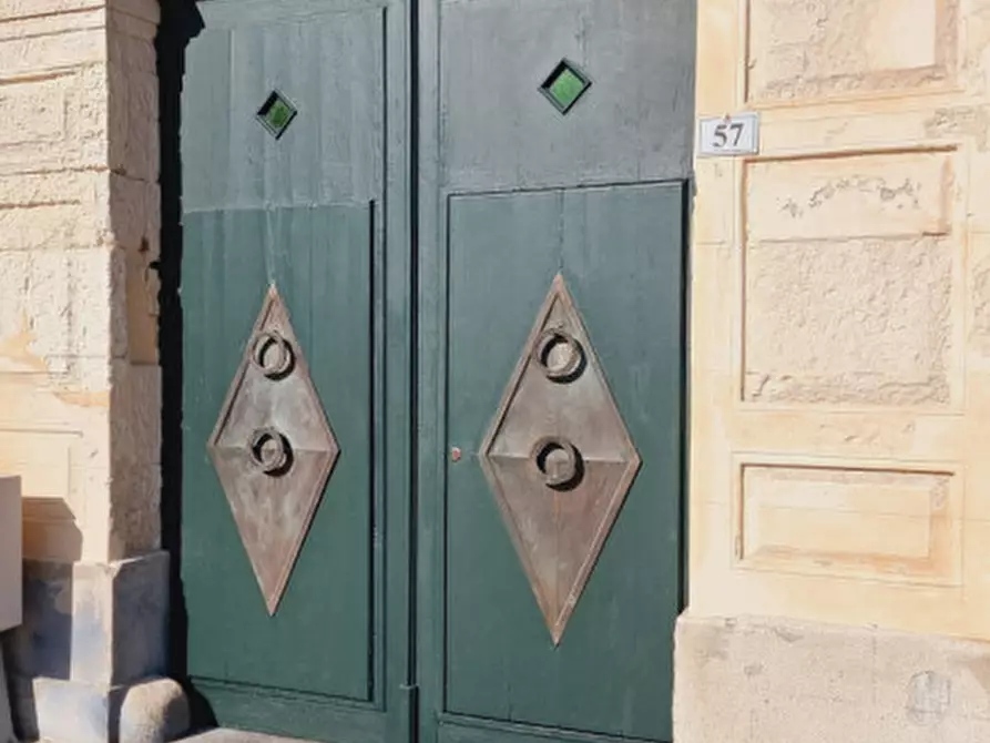 Immagine 36 di Ufficio in affitto  in Via Giacomo Medici, 14 a Milazzo