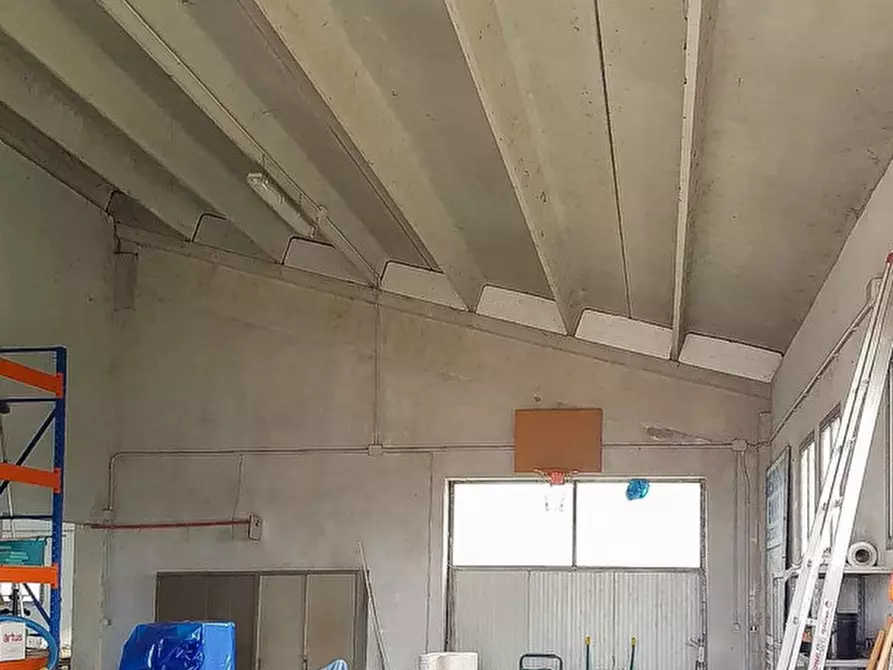 Immagine 23 di Casa bifamiliare in vendita  in via Rigoletto a Castegnero