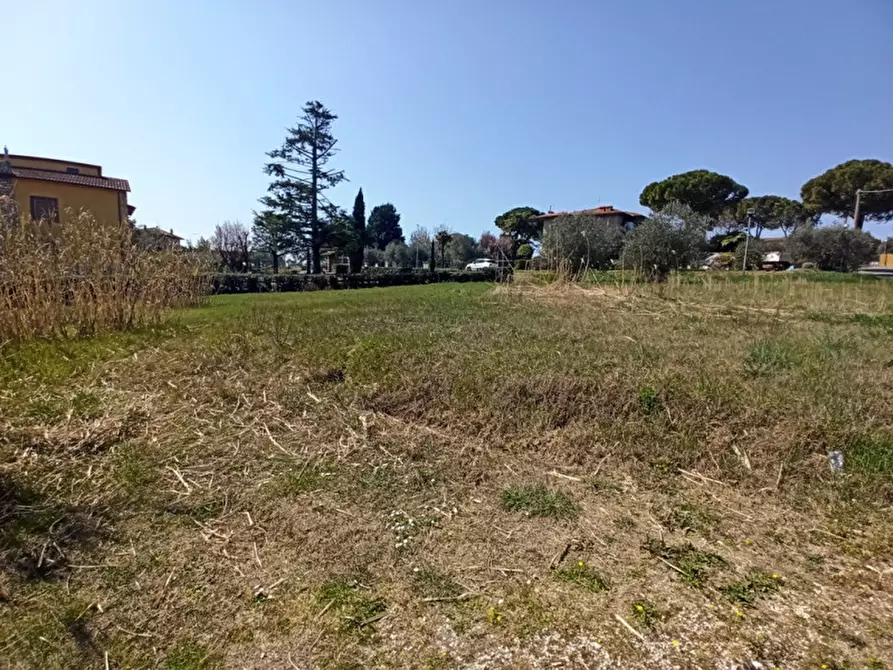 Immagine 1 di Terreno in vendita  in Pozzuolo a Castiglione Del Lago