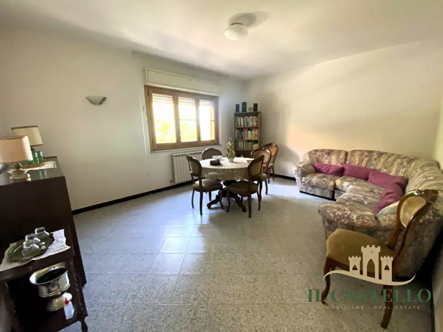 Immagine 4 di Appartamento in vendita  in via della resistenza a Paciano
