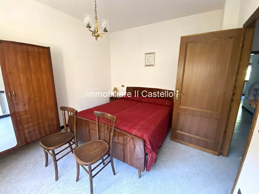 Immagine 10 di Appartamento in vendita  in via della resistenza a Paciano