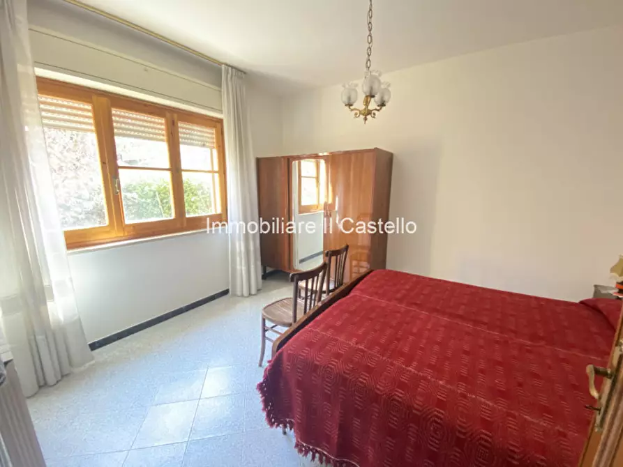 Immagine 12 di Appartamento in vendita  in via della resistenza a Paciano