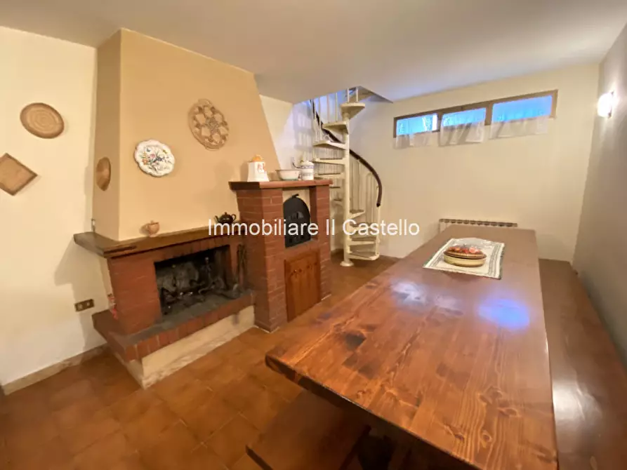 Immagine 23 di Appartamento in vendita  in via della resistenza a Paciano