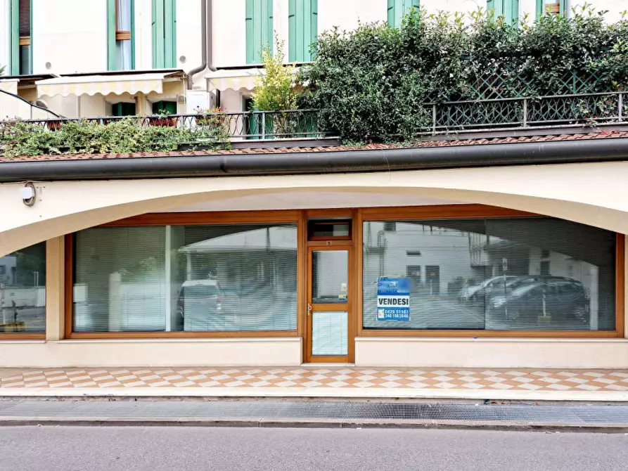 Immagine 1 di Ufficio in vendita  in VIA NAZARIO SAURO a Rovigo