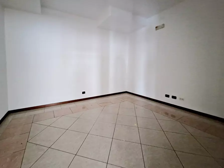 Immagine 8 di Ufficio in vendita  in VIA NAZARIO SAURO a Rovigo