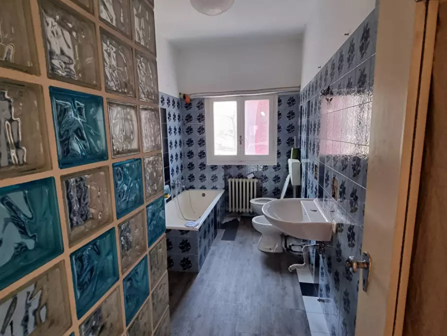 Immagine 21 di Casa trifamiliare in vendita  in via estense 7337 a Serramazzoni