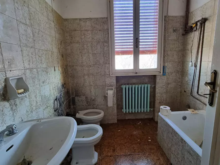 Immagine 27 di Casa trifamiliare in vendita  in via estense 7337 a Serramazzoni