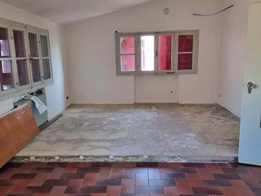 Immagine 32 di Casa trifamiliare in vendita  in via estense 7337 a Serramazzoni