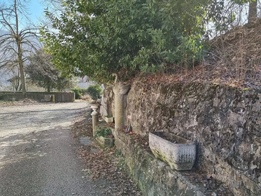 Immagine 39 di Casa trifamiliare in vendita  in via estense 7337 a Serramazzoni