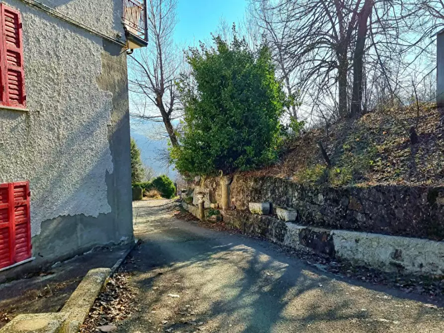 Immagine 45 di Casa trifamiliare in vendita  in via estense 7337 a Serramazzoni