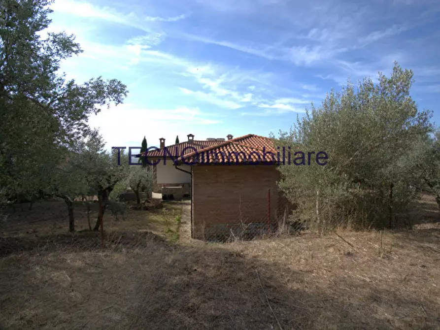 Immagine 28 di Villa in vendita  in via del bando a Perugia