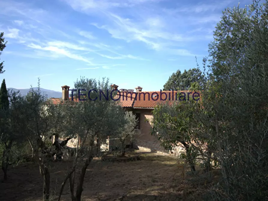 Immagine 30 di Villa in vendita  in via del bando a Perugia