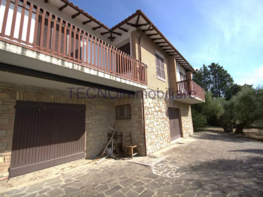 Immagine 42 di Villa in vendita  in via del bando a Perugia