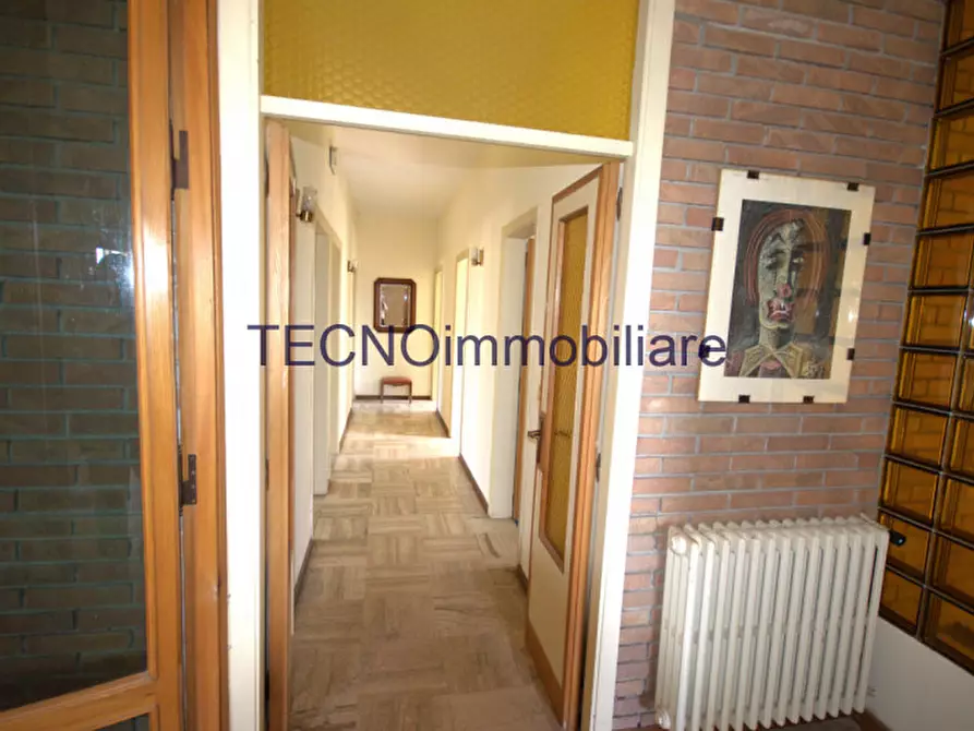 Immagine 48 di Villa in vendita  in via del bando a Perugia