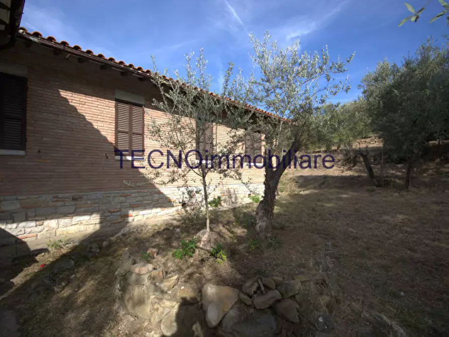 Immagine 49 di Villa in vendita  in via del bando a Perugia